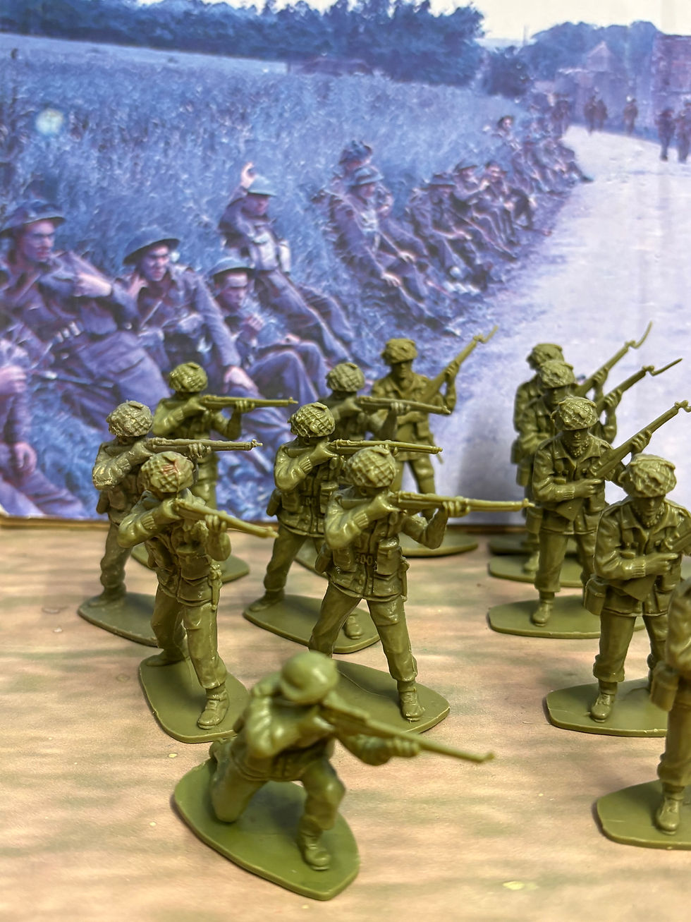 Thumbnail: Airfix British Paratroopers WWII 1/32 Plastic Figures 19