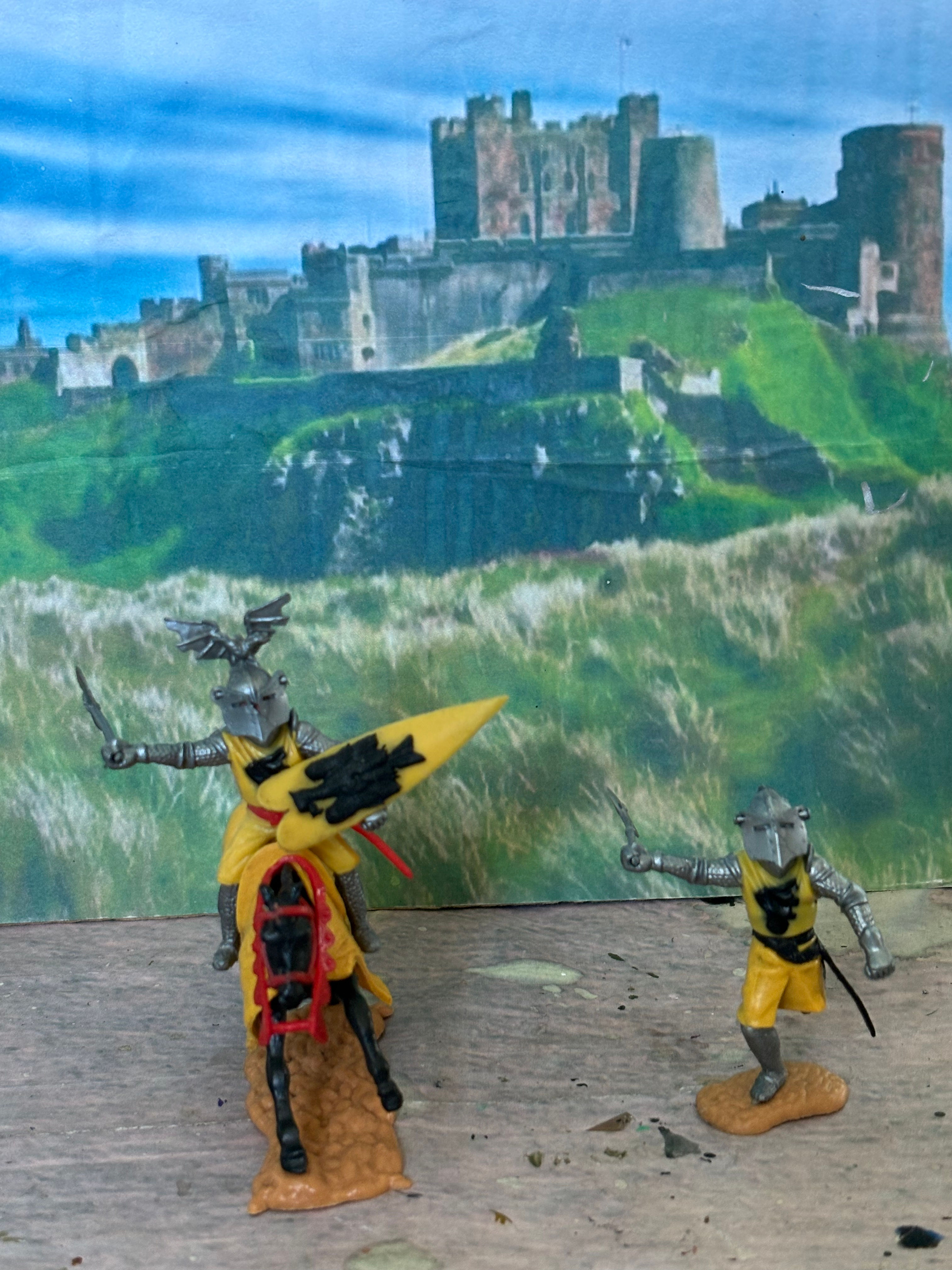 Timpo HTF Swoppet's Plastic Figures Great Helm Knight Pair