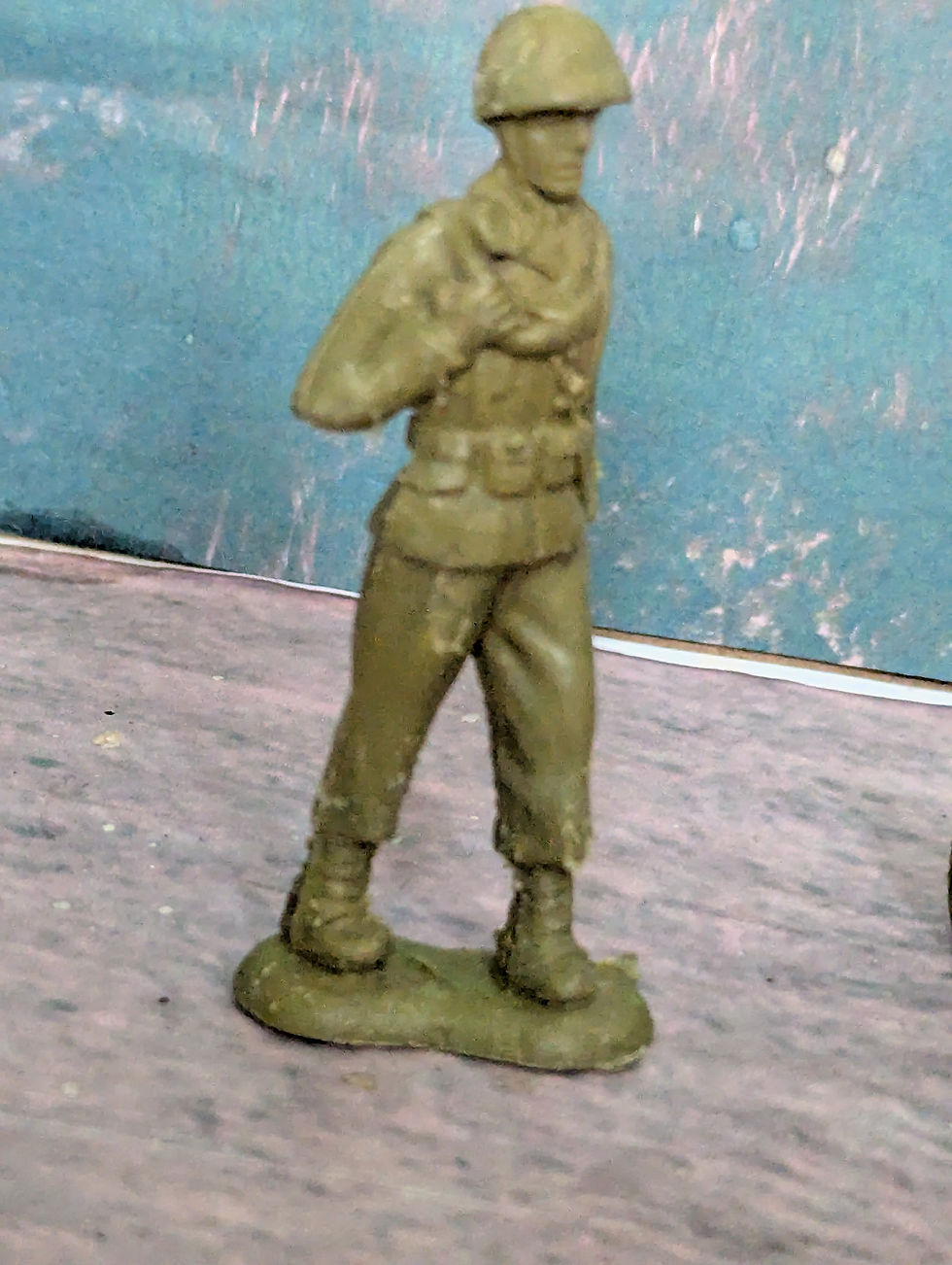 Thumbnail: Bergen Green Plastic GI Soldiers  BT112 Walking with Bazooka 1950's