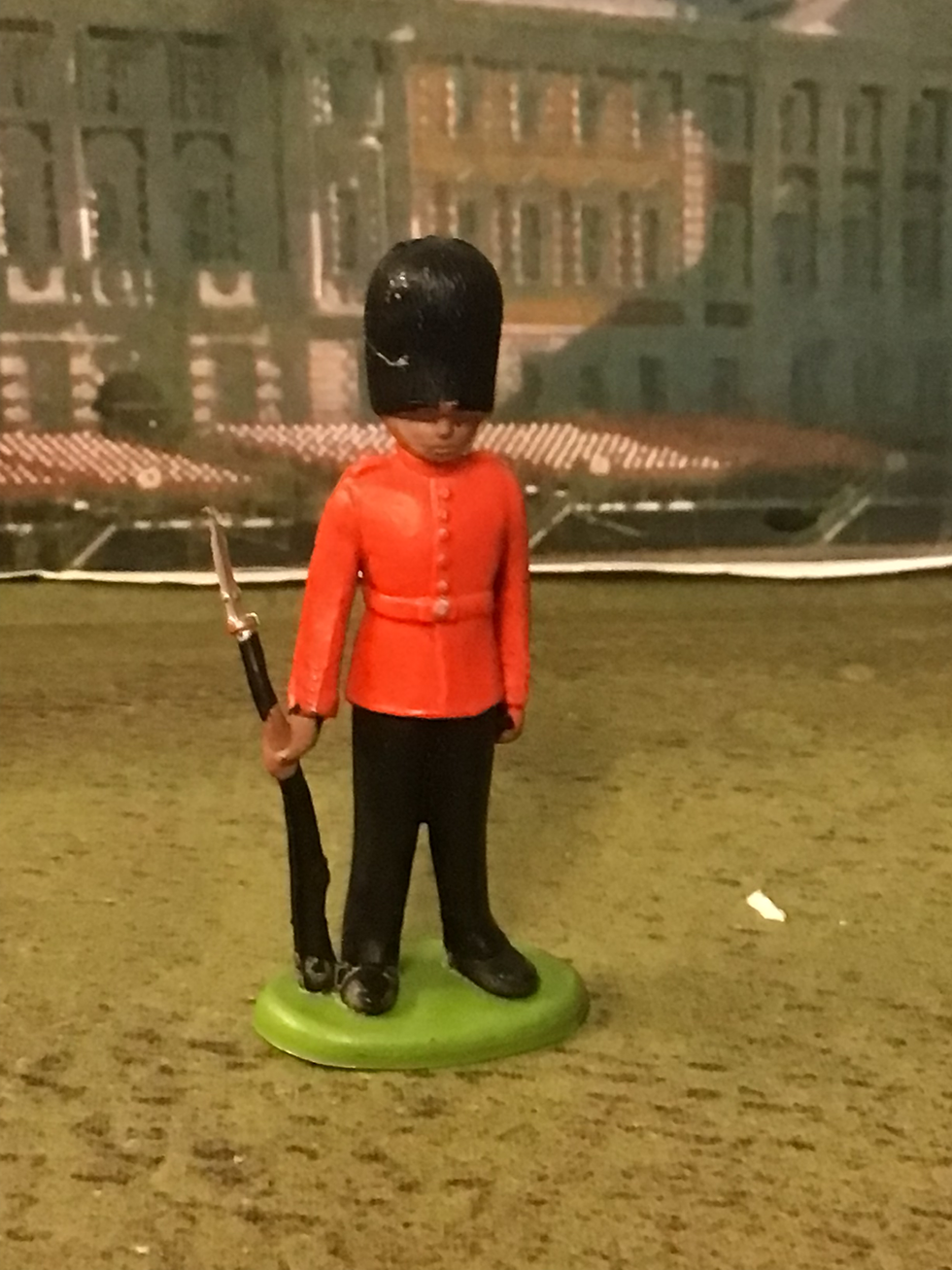 Thumbnail: Britains Ltd Herald Series H11 Figures Scots Guard's At Ease