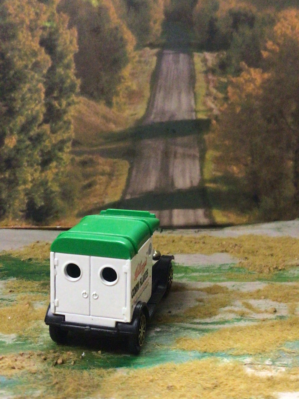 Thumbnail: Corgi Model T Van Kelloggs Corn Flakes  (Cameo)