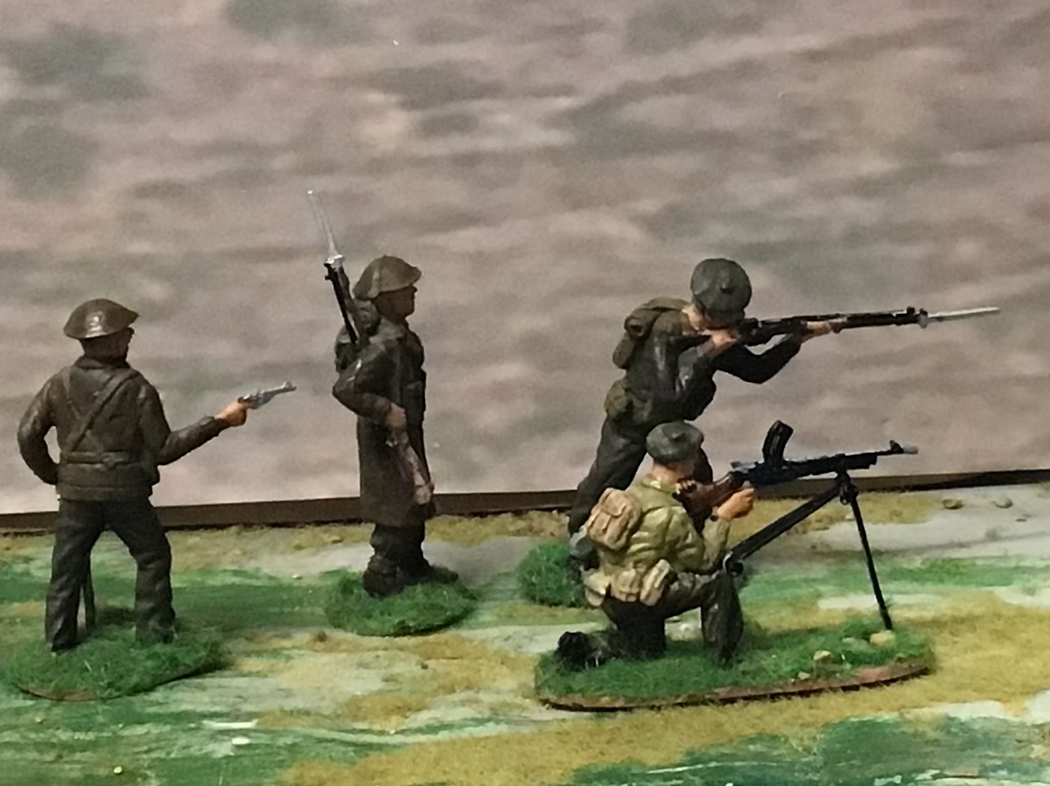 4x Revells 1/32 WWII Scottish Infantry Painted
