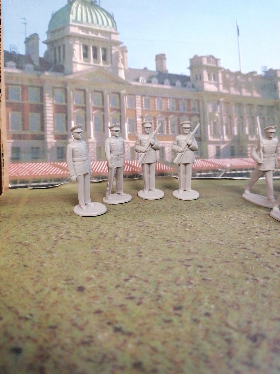 Thumbnail: Marx 40mm American Marines Figures x12