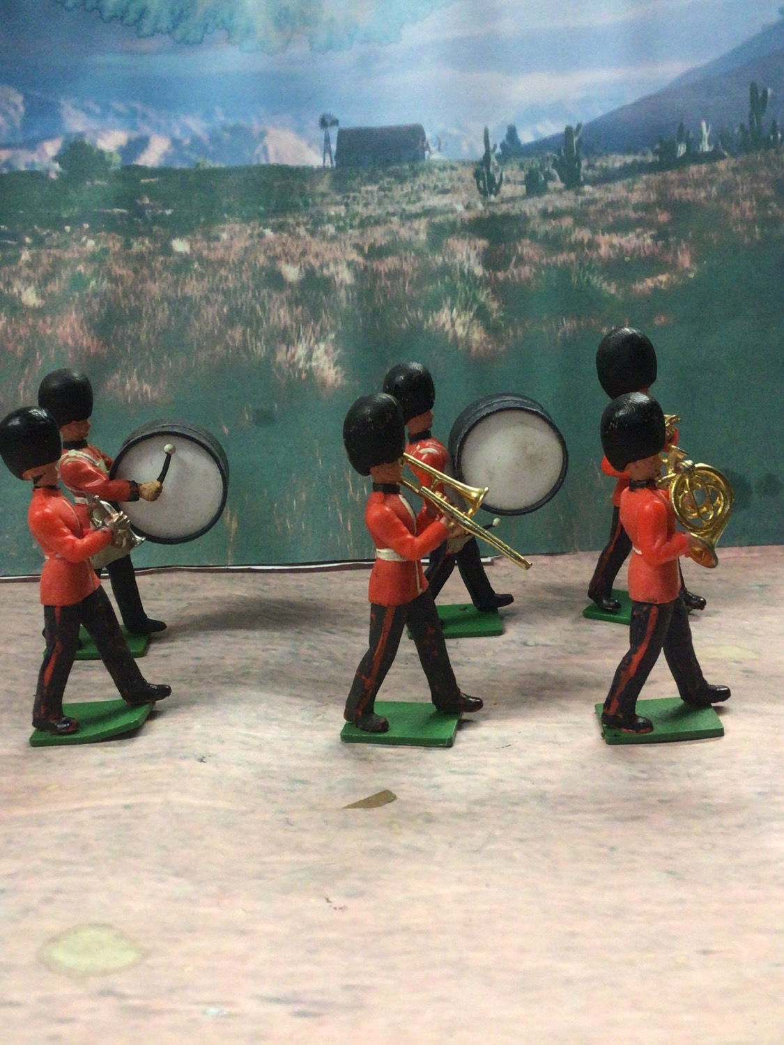 Britains Eyes Right Scots Guard Band Figures x6