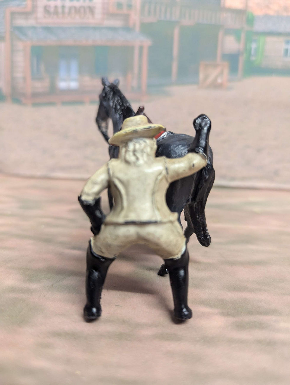Thumbnail: Unknown 1/32 Metal Hollow Cast Figure Buffalo Bill