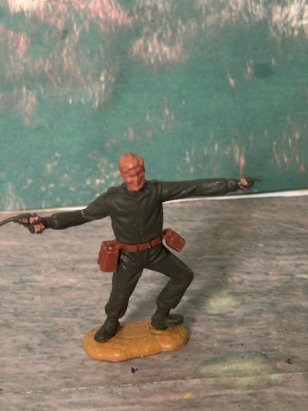 Thumbnail: Timpo Toys Early Style Swoppet's  1/32 Plastic Figure British Infantry x 6