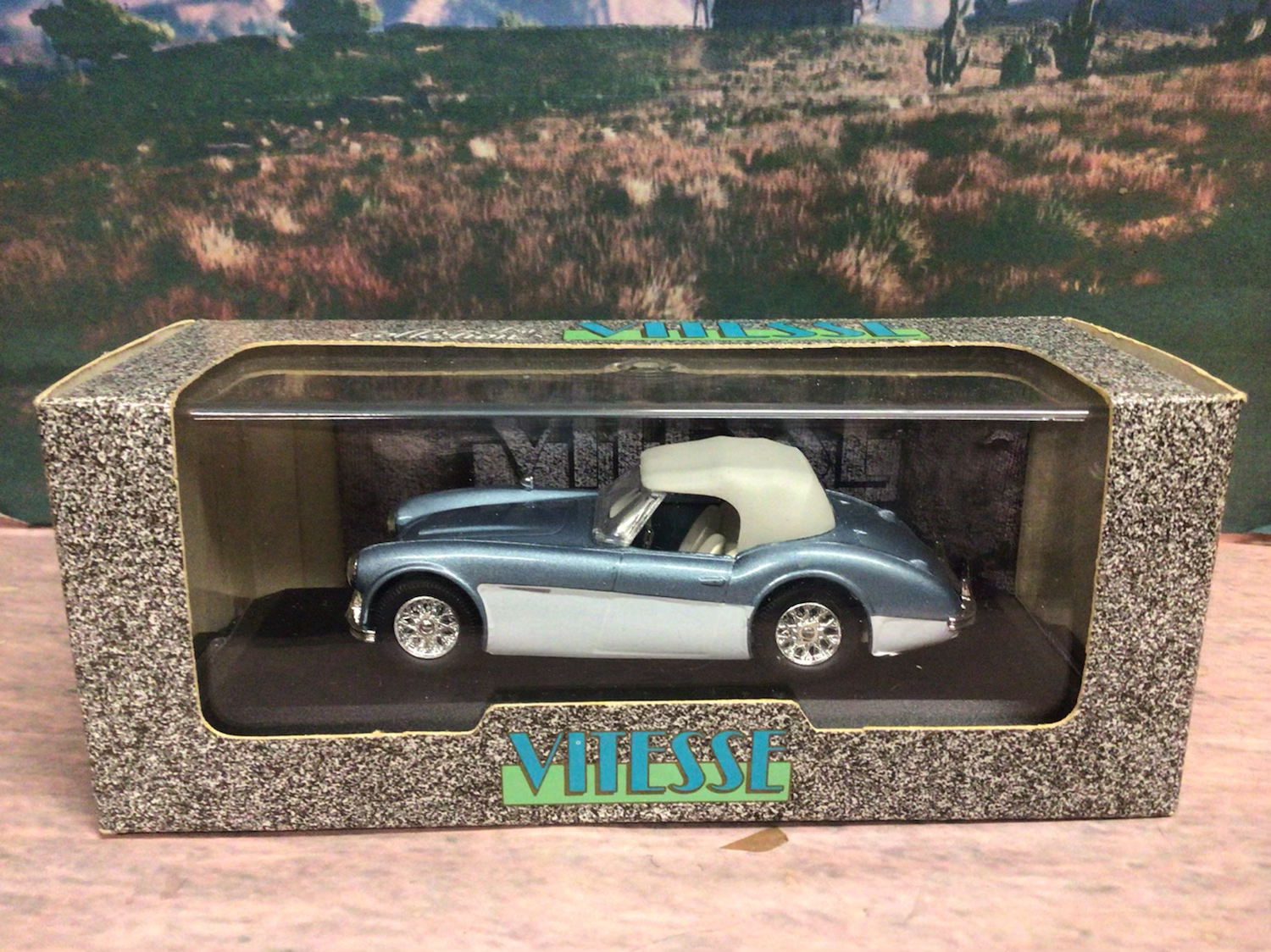 Vitesse 173 Austin Healey 300 Closed Cabriolet Blue and White Boxed