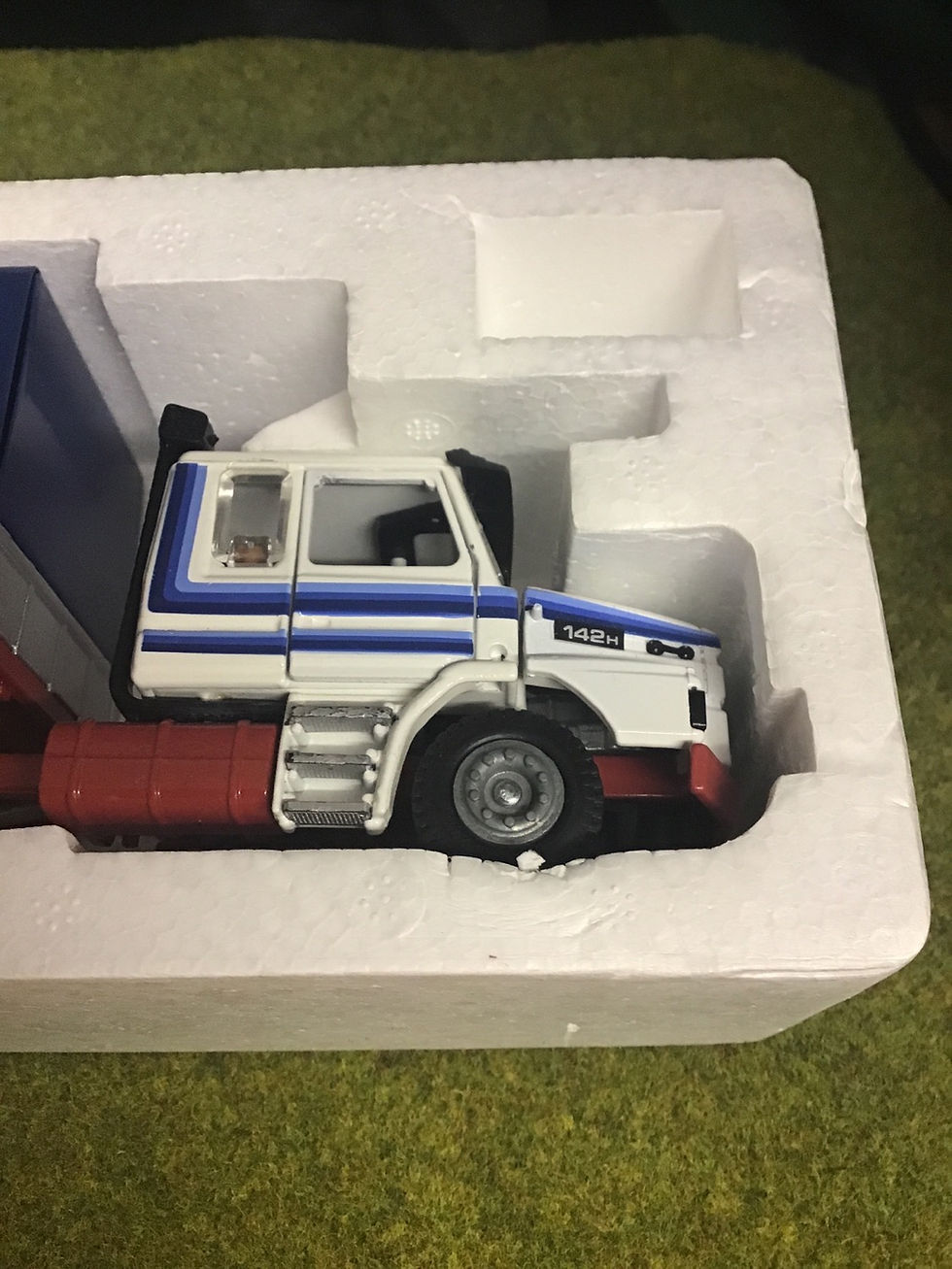 Thumbnail: Tekno Scania 142H (Bullnose) Articulated Truck & Trailer Tekno Scania 142H (Bull