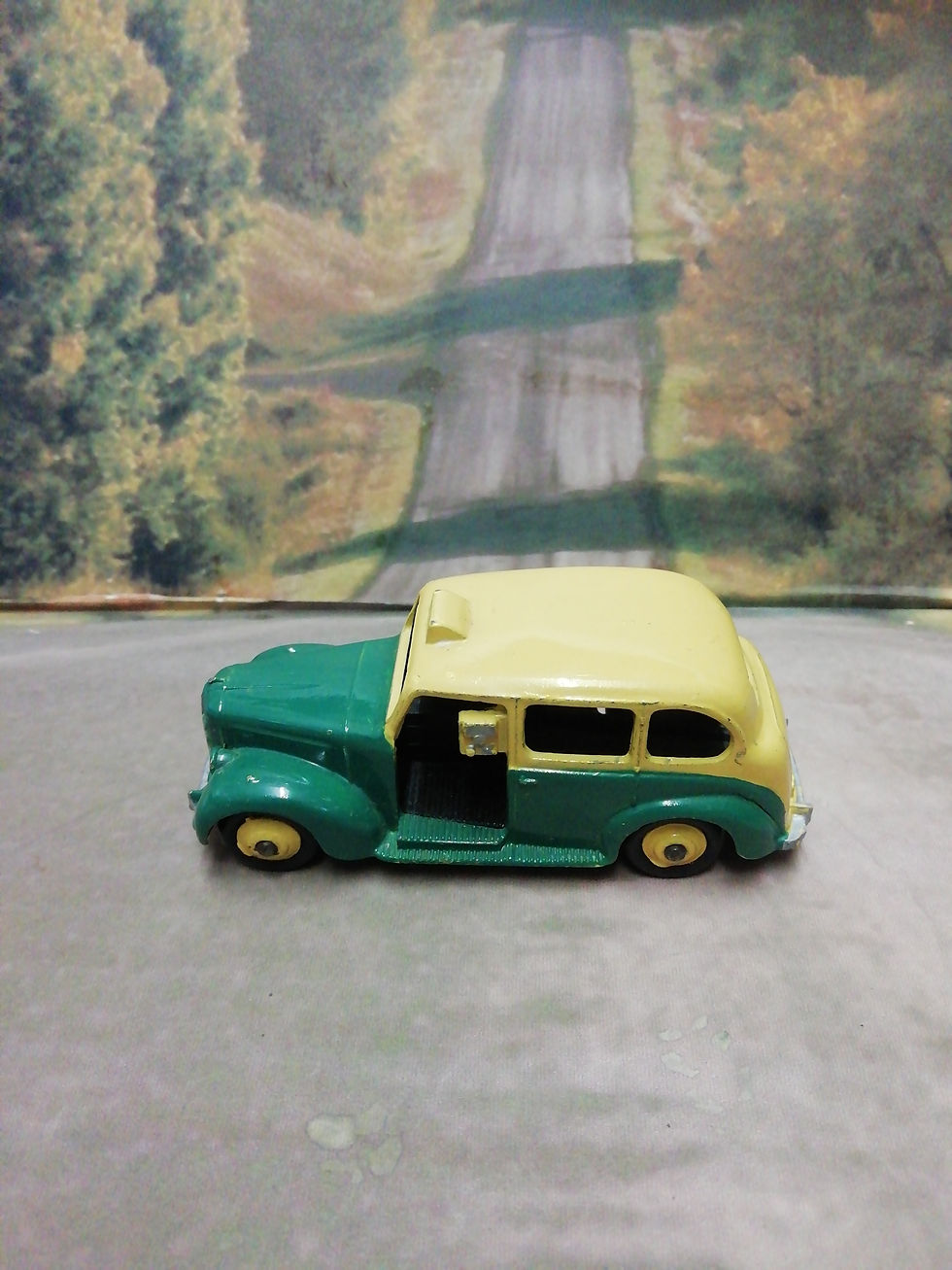 Thumbnail: Dinky Toys 2 Tone green yellow Austin Taxi no 254 Boxed
