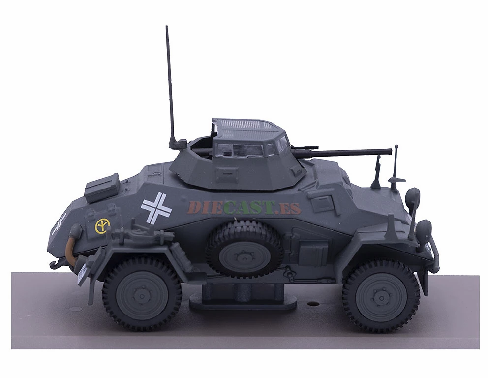 ATLAS EDITIONS SDKFZ 222 SCOUT CAR 1/43