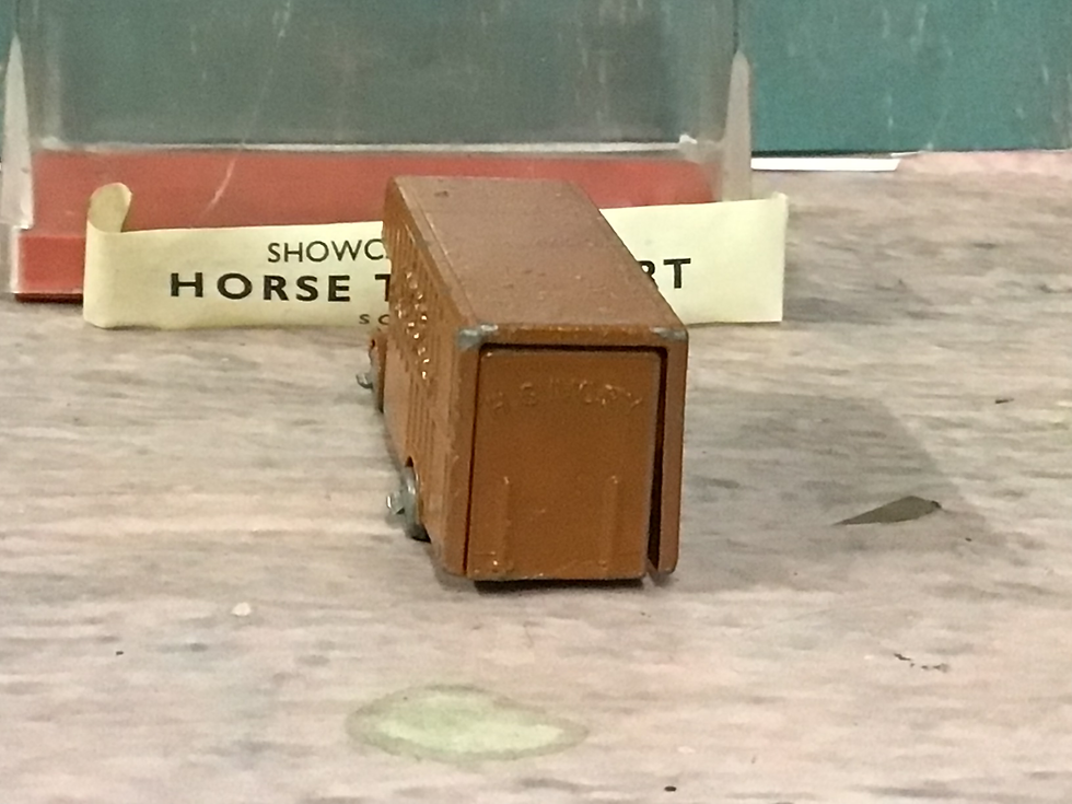 Thumbnail: Vintage Charbens Showcase Series No.117 Bedford Horsebox 1927