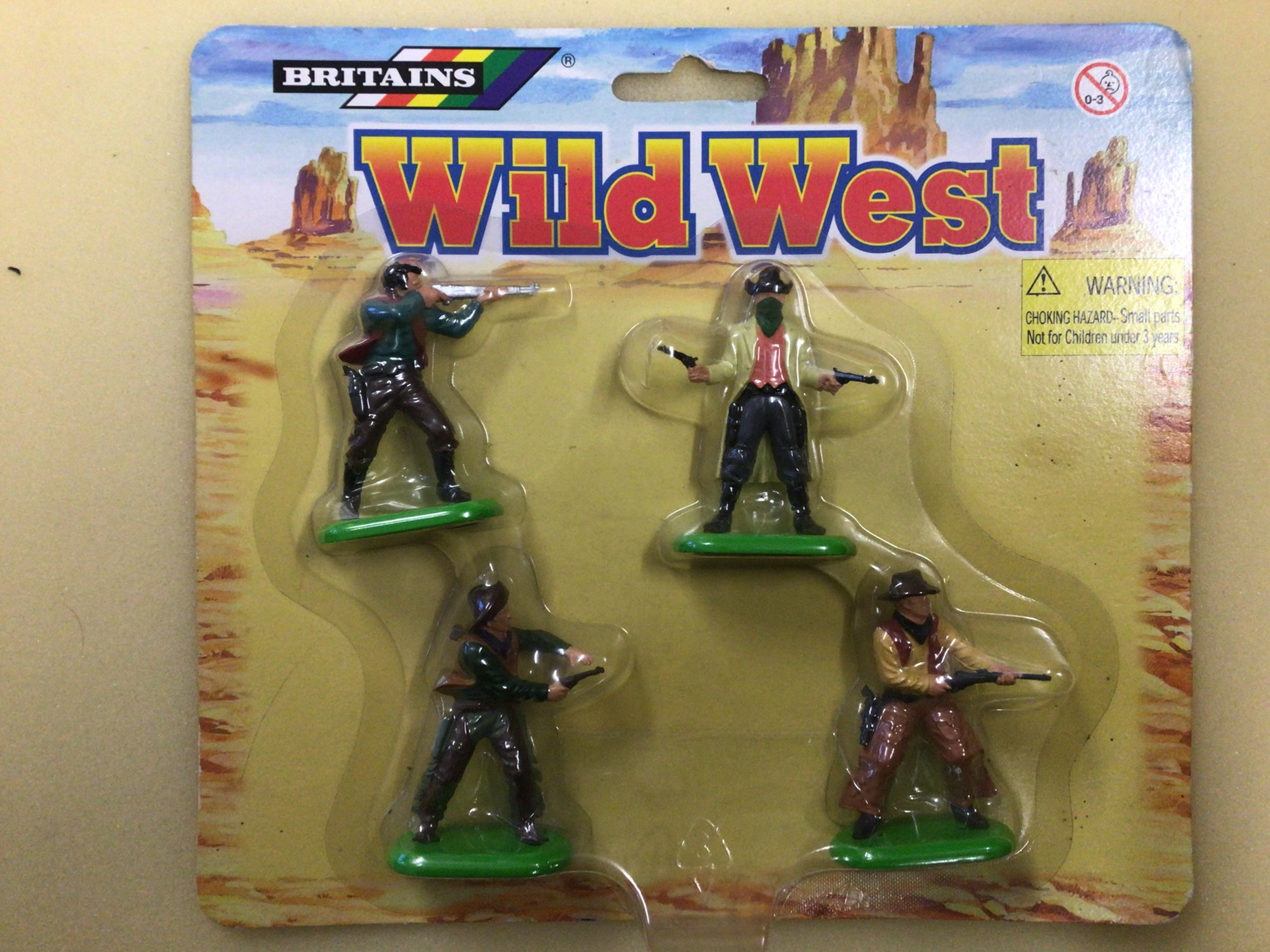 Britain's 17552 Wild West Bandit and Cowboys  4 Figures Mint in Packing