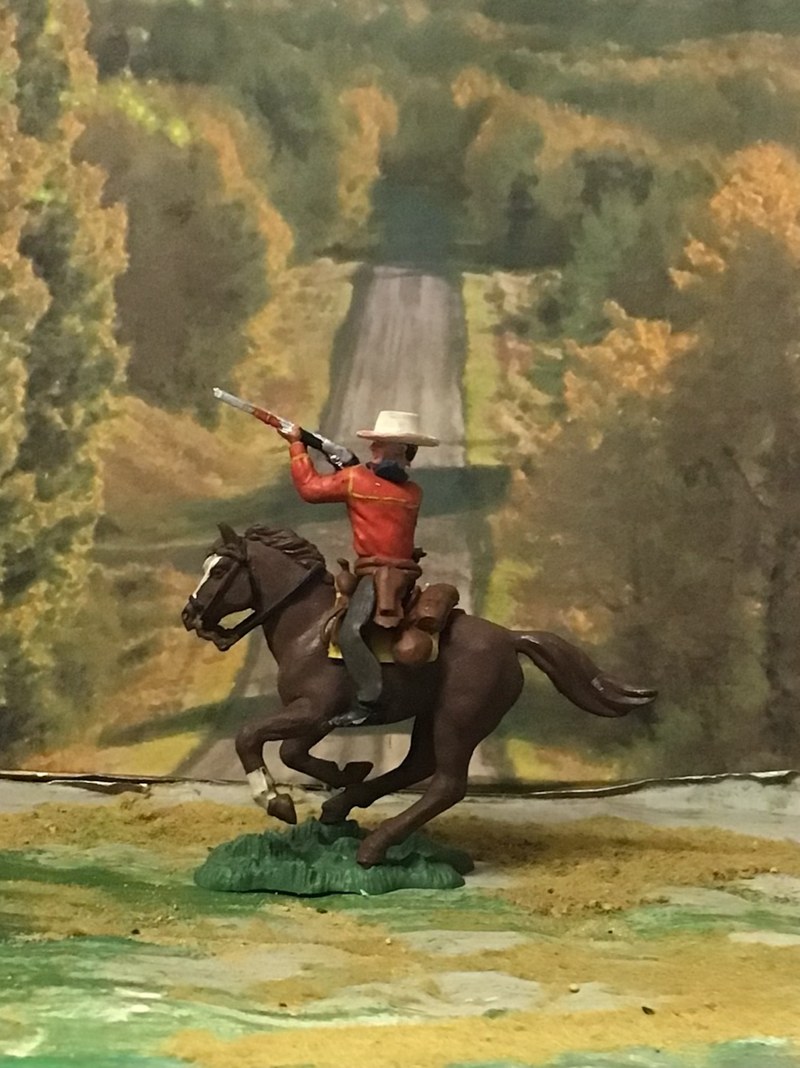 Herald H634 Western Figures Cowboy Firing Rifle on Herald Horse Various