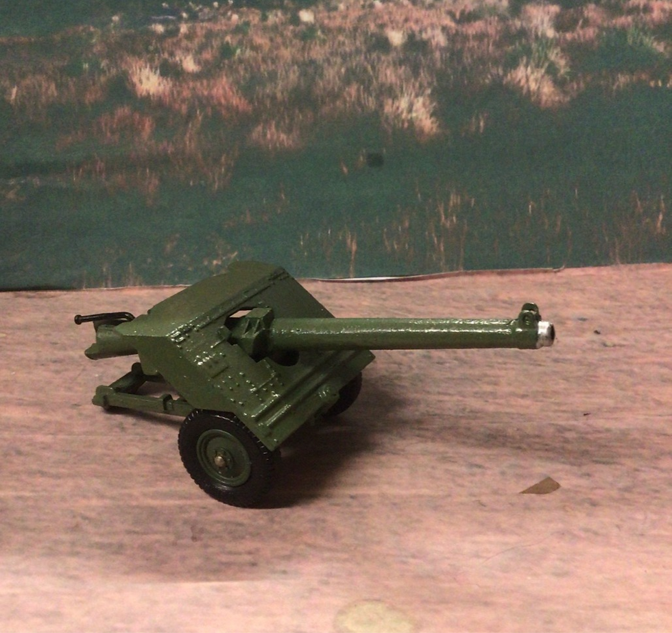 Thumbnail: Britains Ltd - Green Field Gun with Movable Barrel No.9720 - Good Condition