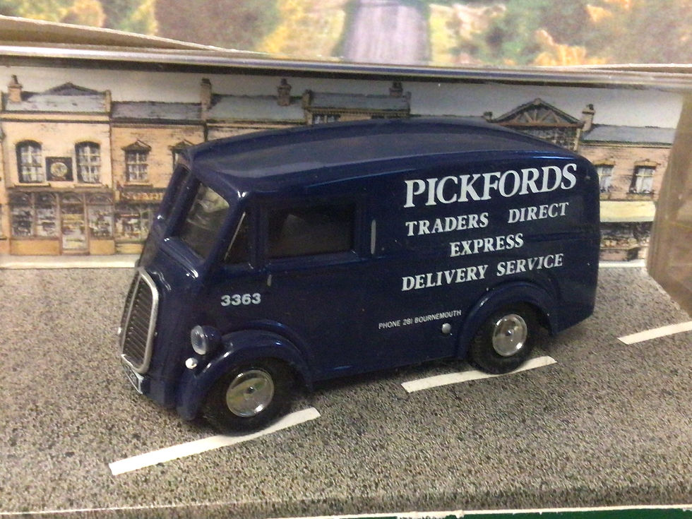 Thumbnail: Corgi Toys No D983 Morris J Van ( Pickfords) Boxed Made 1989