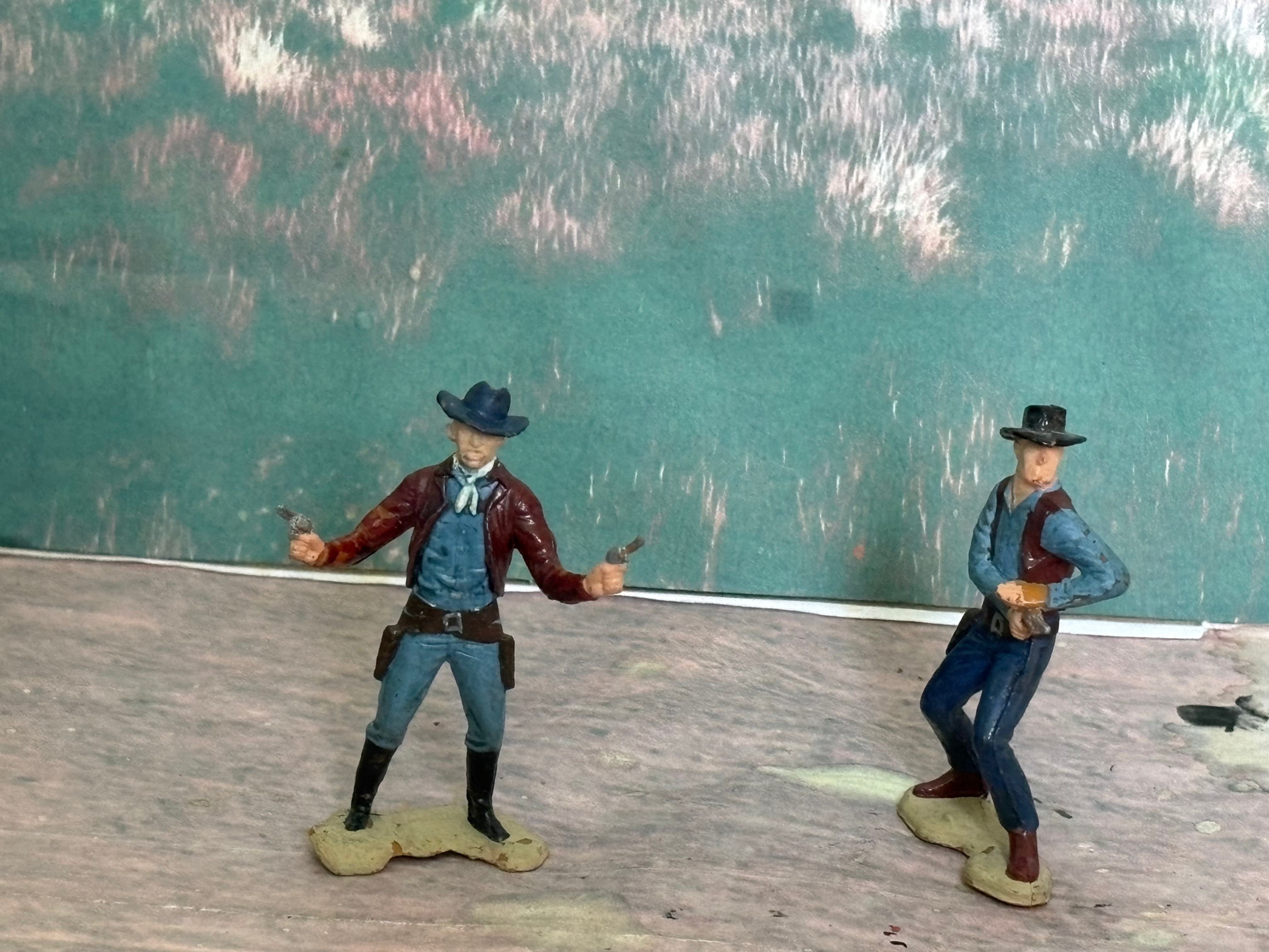 Marx Recasts 54mm Wild West Gun Fighters  Plastic Painted x2