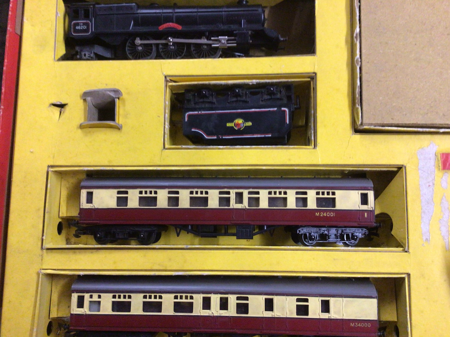 Vintage Tri-ang Railways OO Gauge R3A Train Set