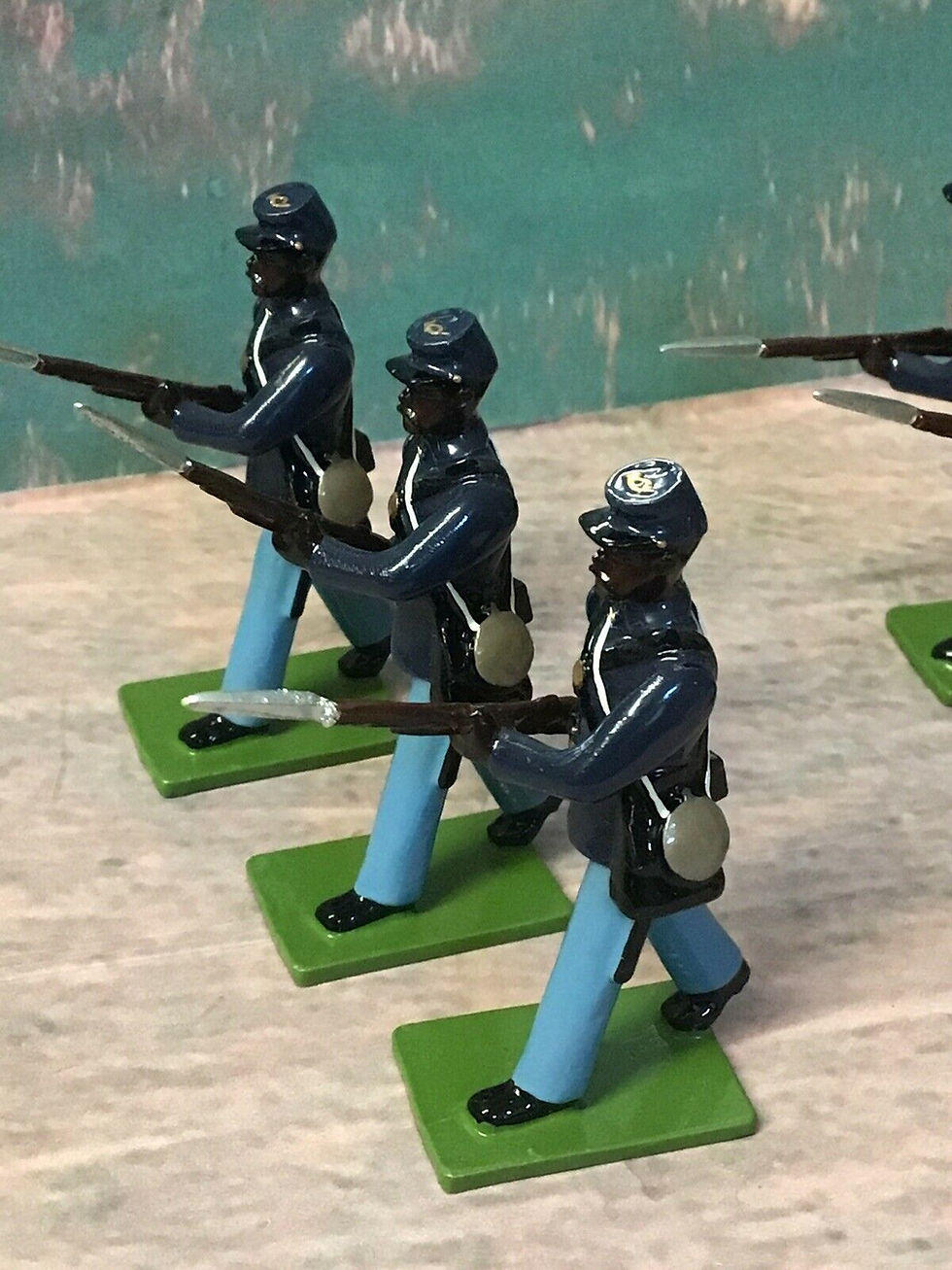 Thumbnail: Regal Enterprises 54mm Painted ACW Figures US Coloured Infantry 1863-1865 boxed