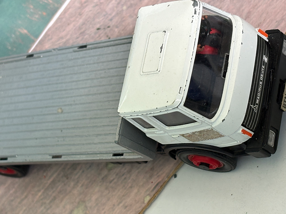 Thumbnail: 1981 Britains 1:32 Farm 9582 MAGIRUS DEUTZ IVECO TRUCK FLAT-BED LORRY