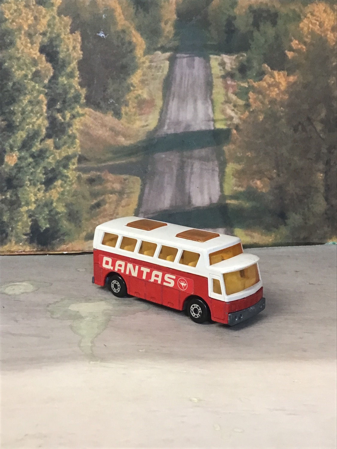 MATCHBOX - No.65 - Airport Coach (QANTAS) - 1977