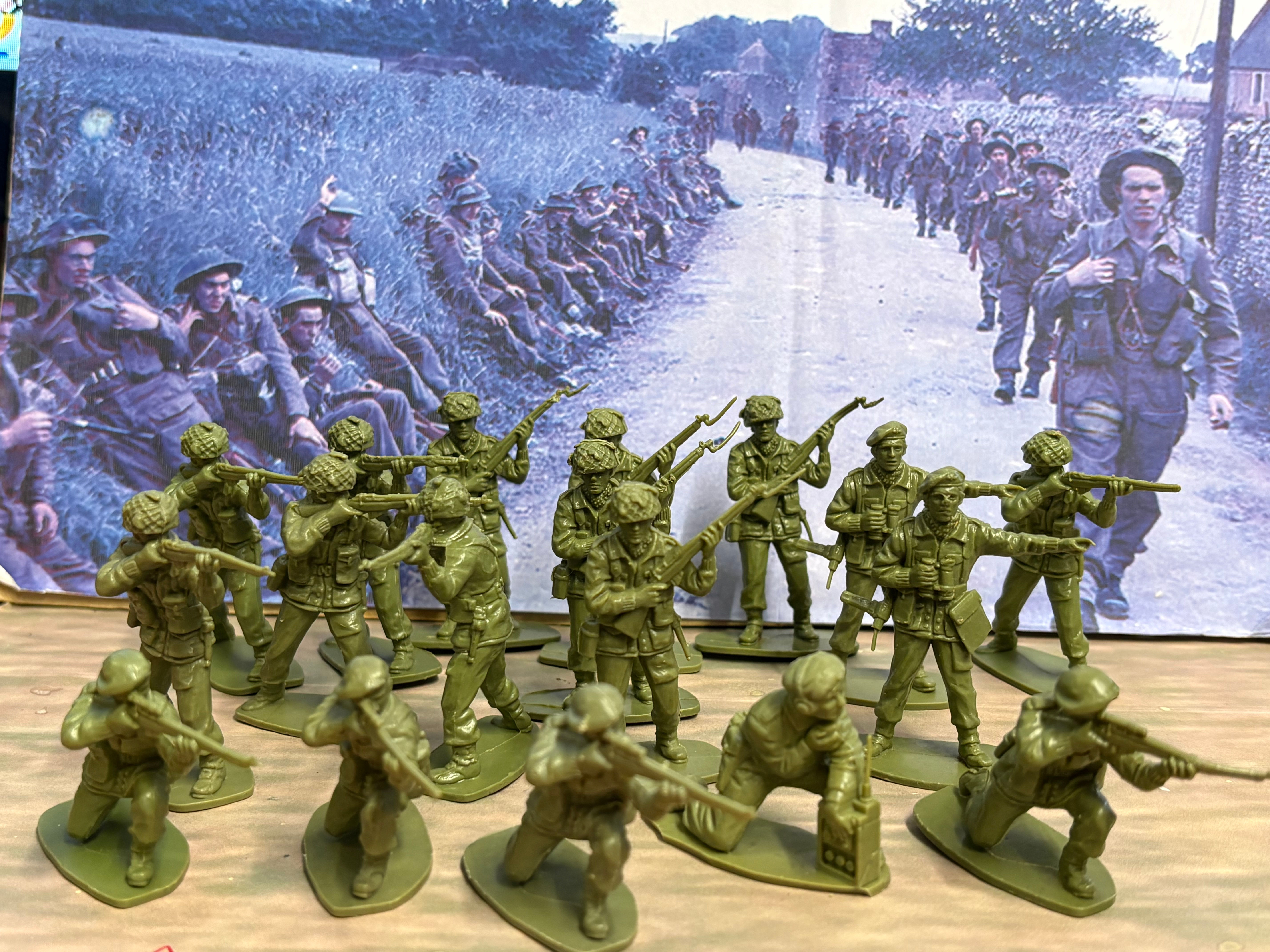 Airfix British Paratroopers WWII 1/32 Plastic Figures 19