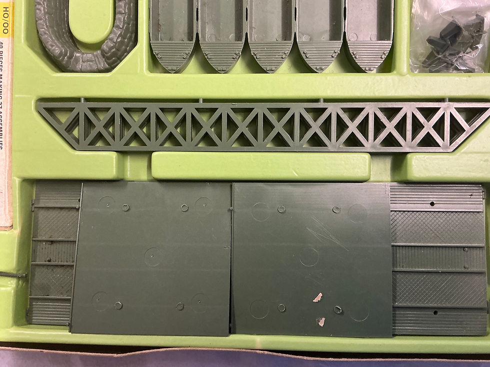 Thumbnail: VINTAGE AIRFIX  PONTOON BRIDGE ASSAULT SET BOXED  