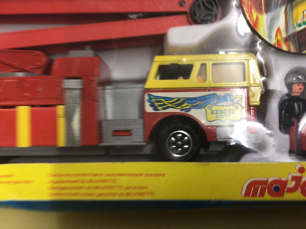 Thumbnail: Majorette 3091 3000 series (1/50 ish) Fire Rescue Unit and Figures