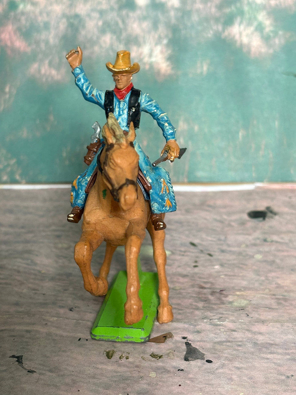 Thumbnail: Britain's Ltd Deetail Wild West Figures Ind. Mounted Cowboy's