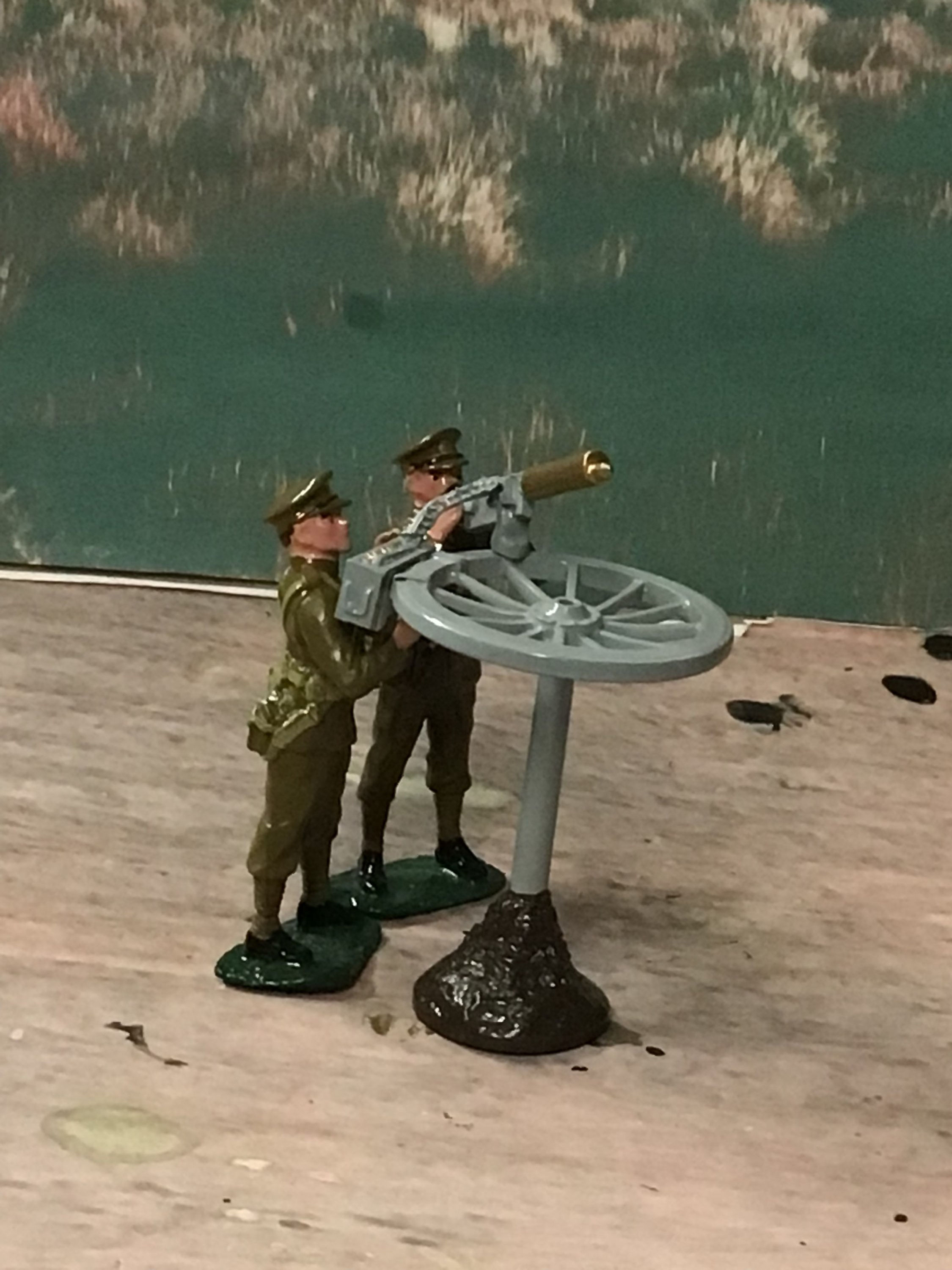 Britains 8911 Premier Series,Vickers Maxim Machine Gun & 2 Gunners 1914