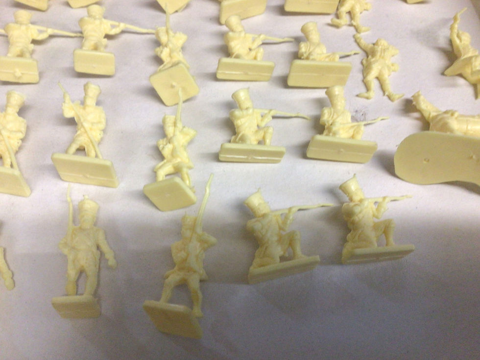 Thumbnail: Blue Box Airfix  Set 01744  Waterloo French Infantry 1/72 Cream Plastic Figures