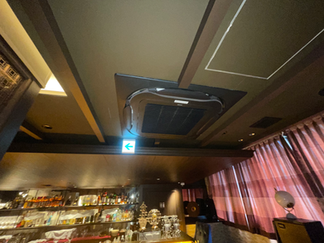 横浜市関内|飲食店の業務用エアコンクリーニング|天井カセット4方向8台+天井埋込1方向3台を分解洗浄