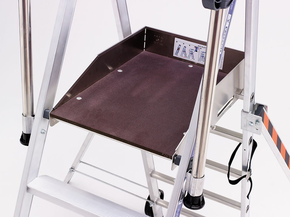 Thumbnail: Tubesca Sherpacopic Telescopic Podium Ladder 