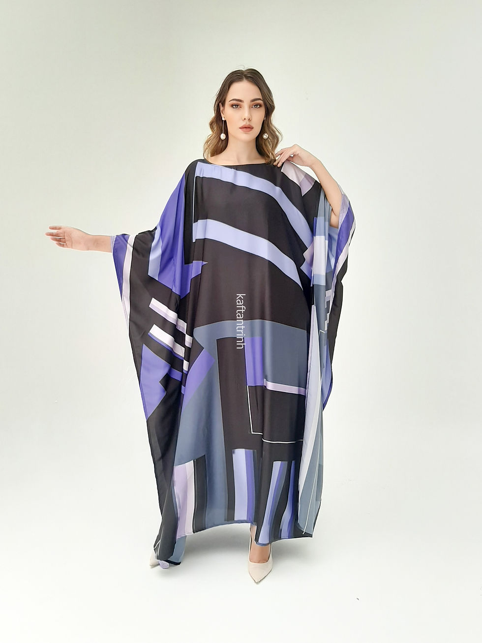 Miniature : Simple caftan abstract art dress- Vacation Dress Silk Gown