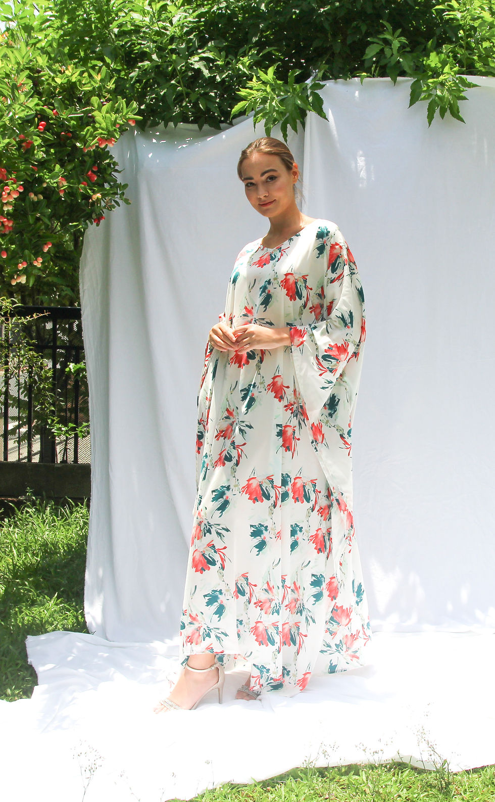 Miniature : Floral Kaftan Maxi Dress, White Kaftan Beach Wear, Summer Silk Kaftan Resort