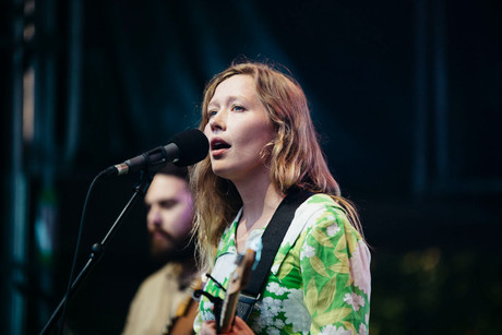 Julia Jacklin - Be Careful With Yourself