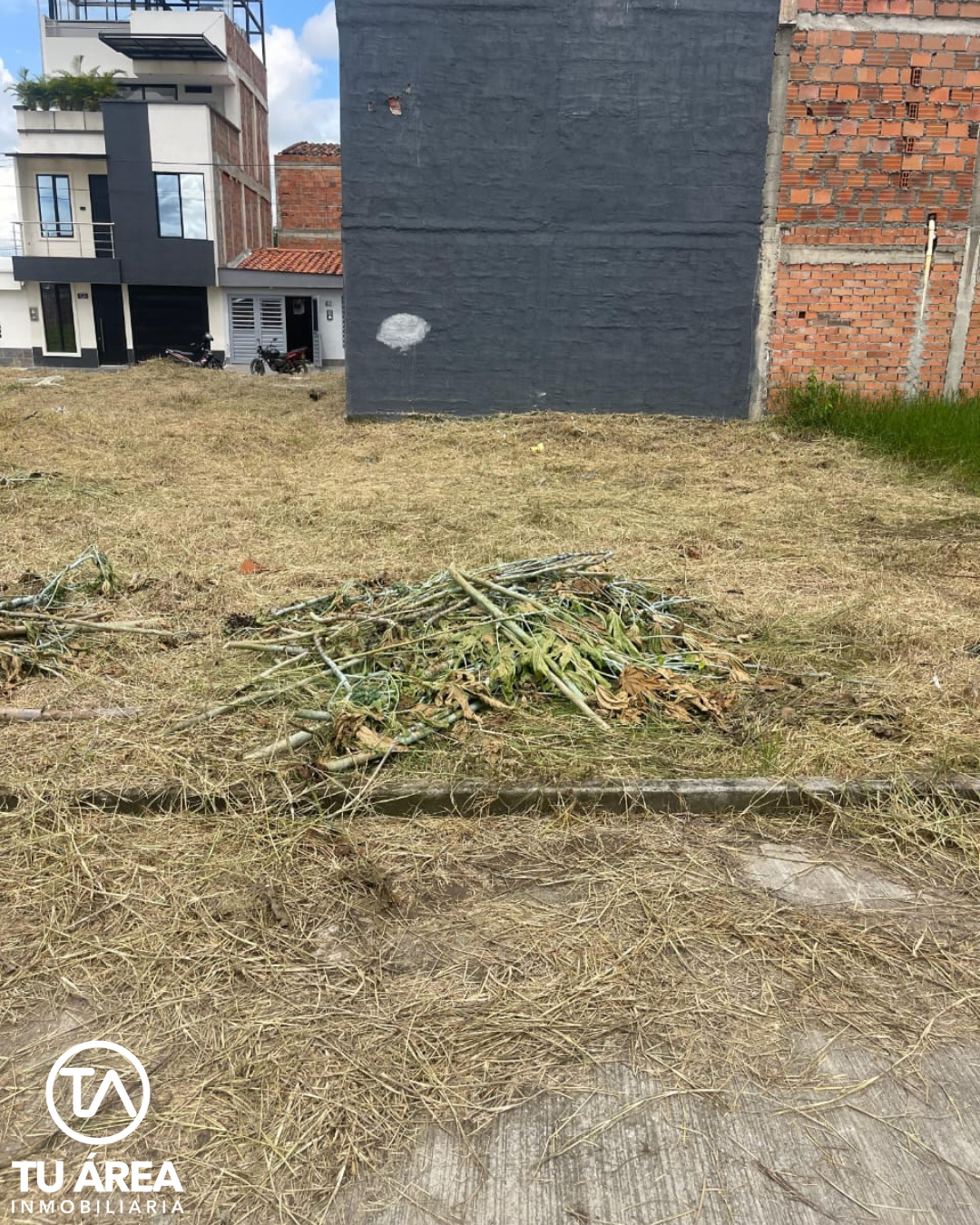 🔹SE VENDE LOTE EN ZARAGOZA🔹