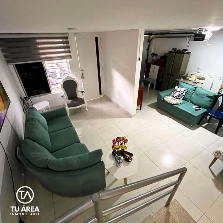 Miniatura: 🔹CASA EN VENTA🔹

📍ENTRE RIOS - CARTAGO VALLE

