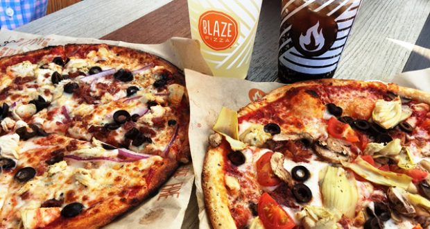 Pizzas da Blaze Fast-Fire'd Pizza