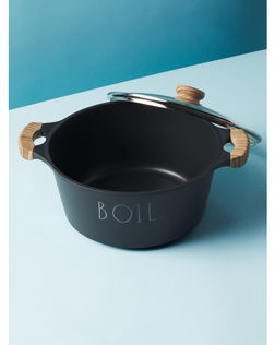 BOIL. pot