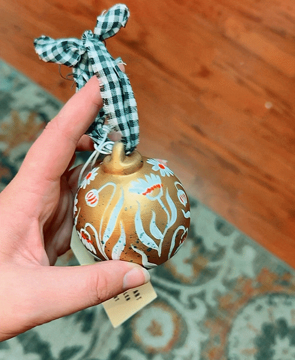 Thumbnail: White and Gold Mums Ceramic Bauble