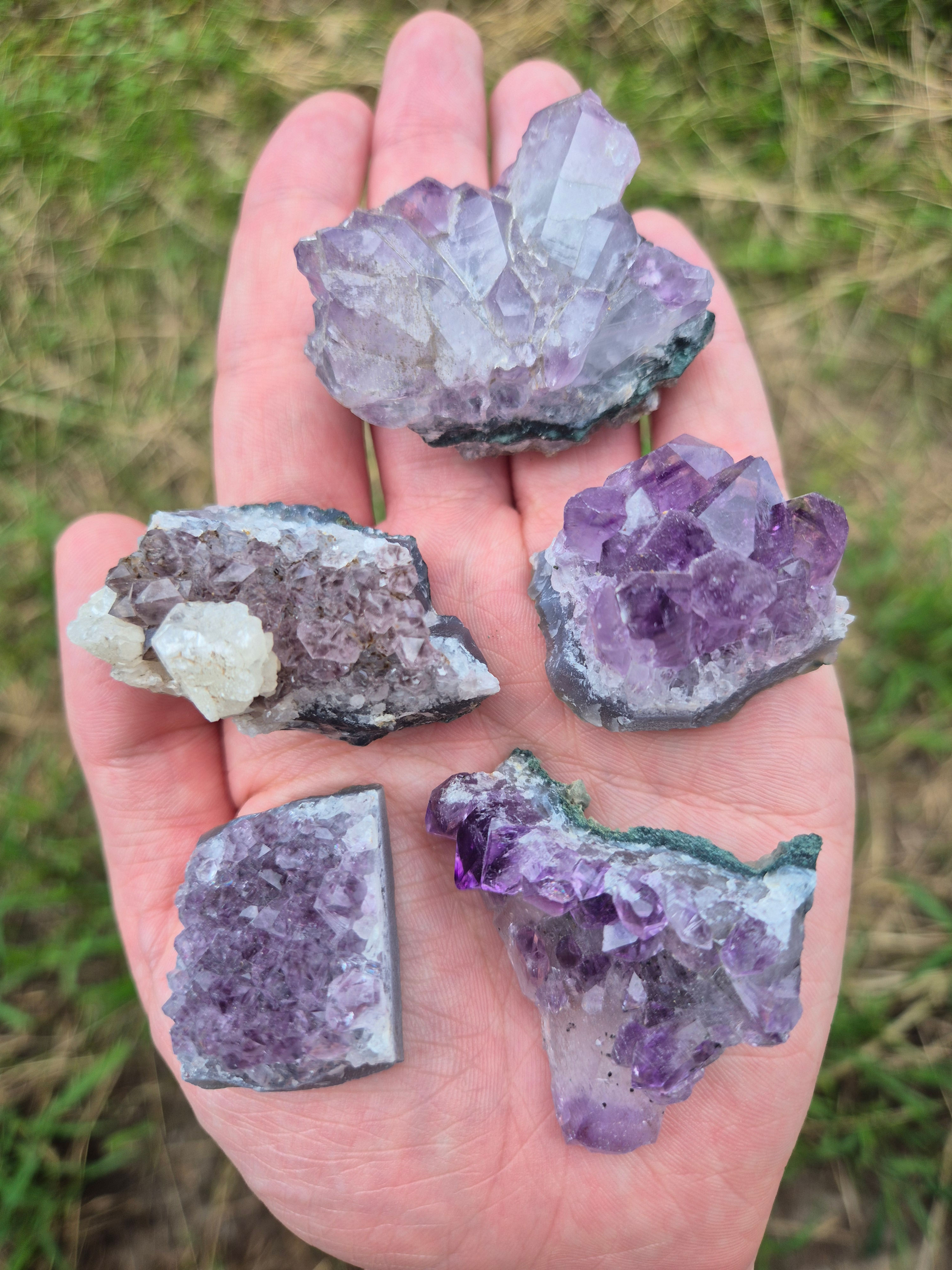 Small Hight Grade Amethyst Clusters