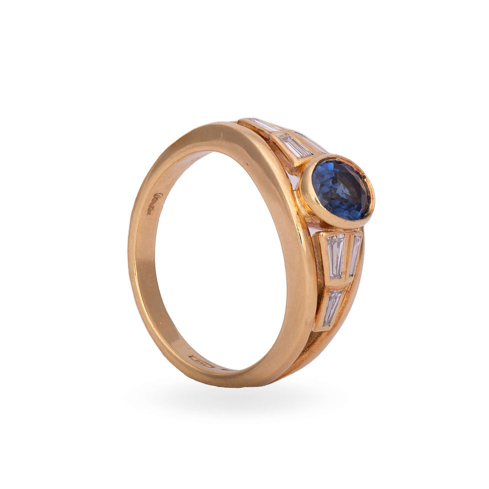 Bague en or jaune, saphir et diamants trapèze