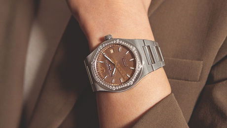 Girard-Perregaux Laureato 38 mm Copper Diamond Bezel