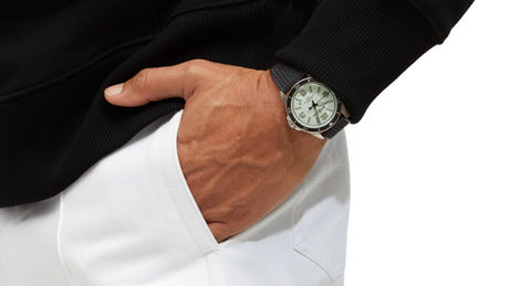 Bell & Ross BR V2-92-FULL LUM
