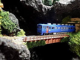 テーブル山水（鉄道模型1）