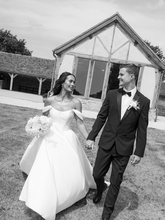 bride and groom per shore