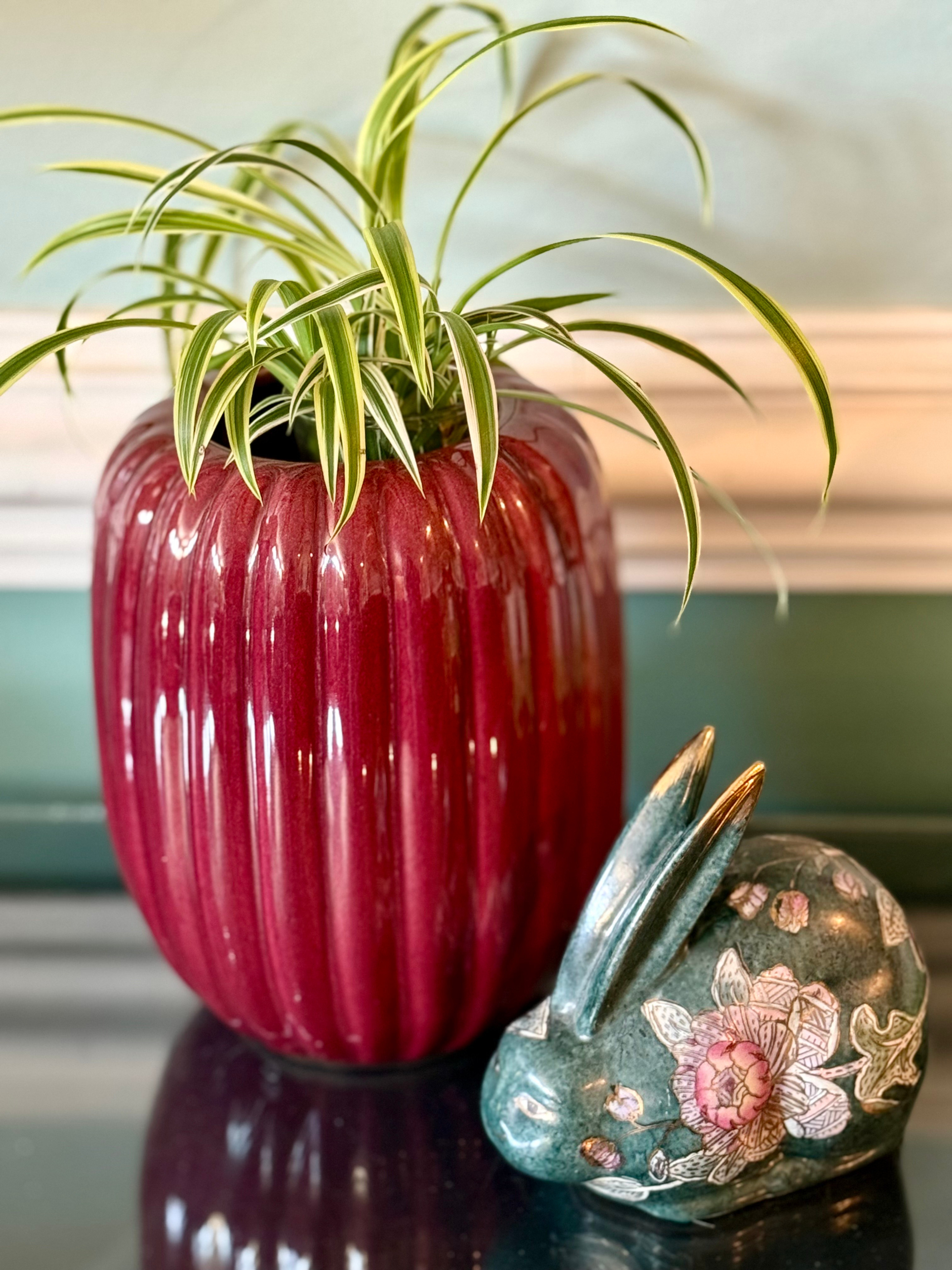 Cloisonné & Cranberry Decor Set