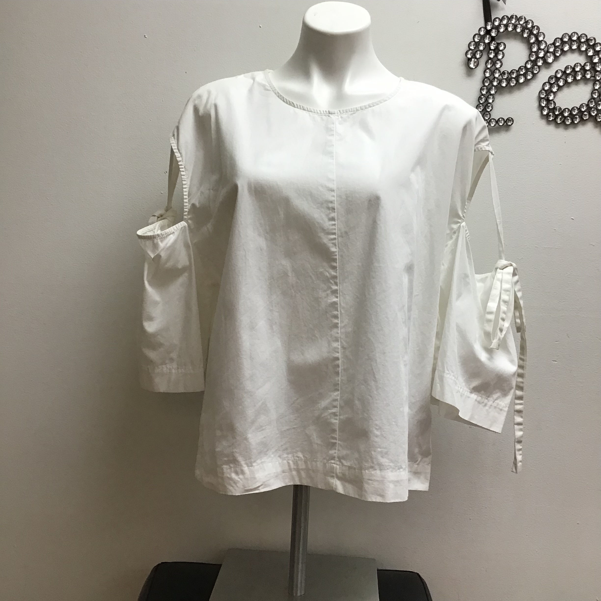 Halogen White Cold Shoulder Top-Size M