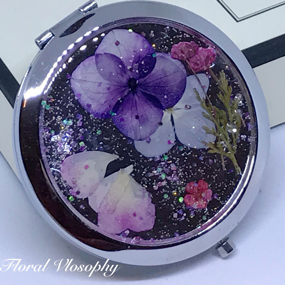 Pressed flower mirror