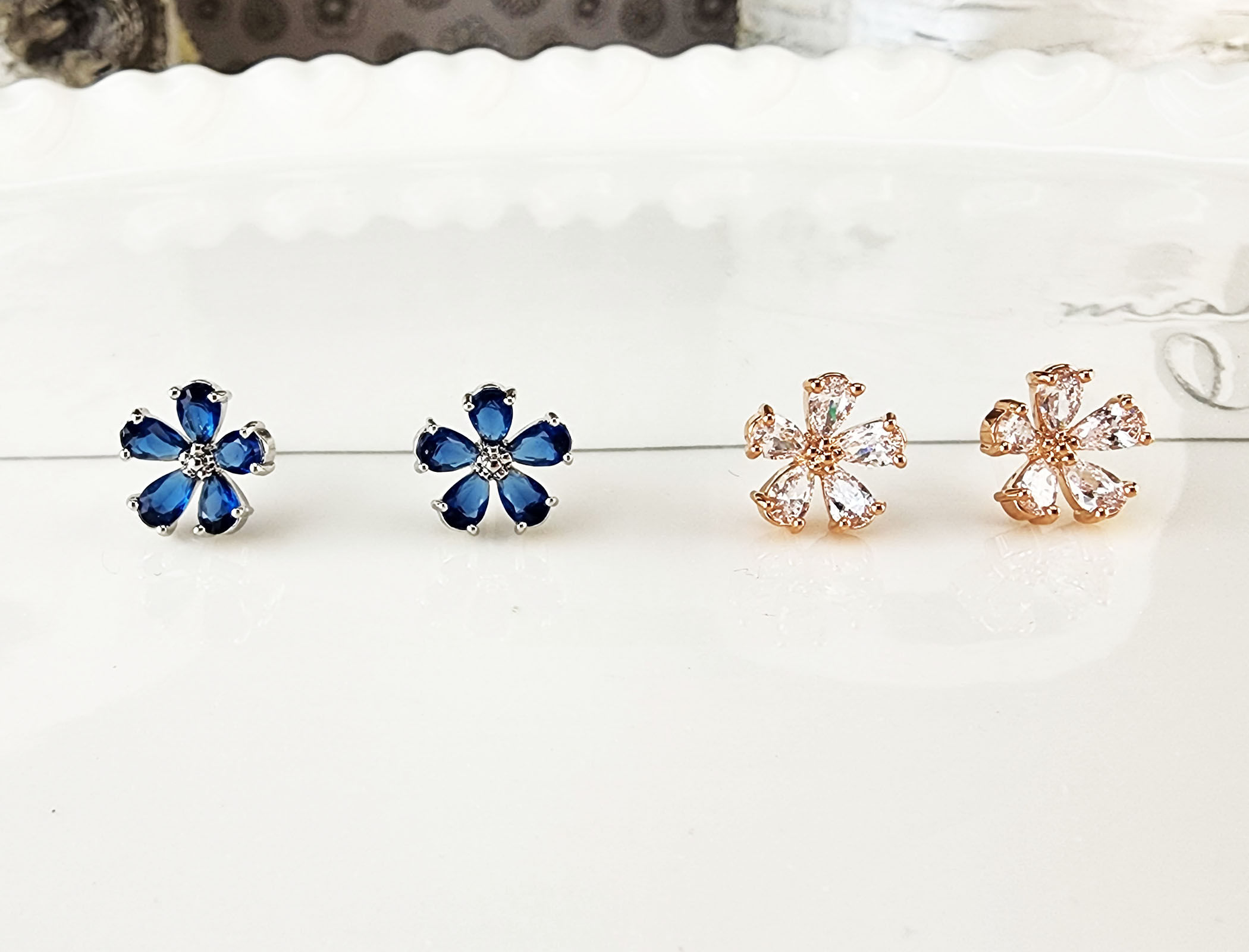 Crystal Flower Elegant Silver Earring